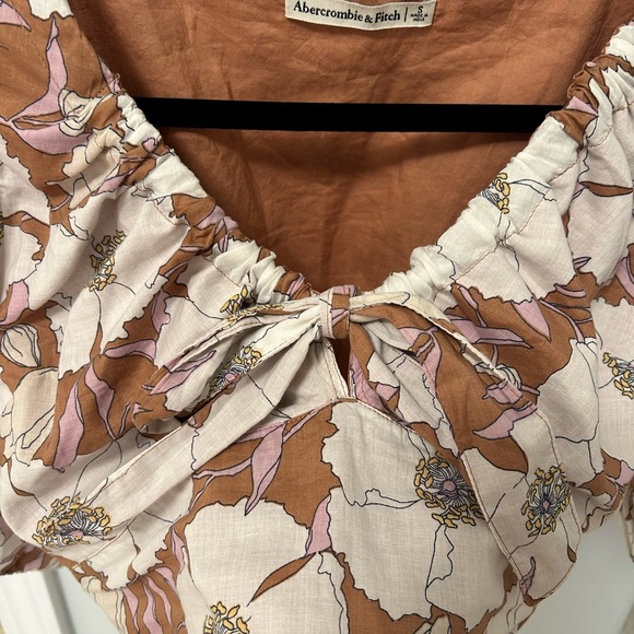 Abercrombie & Fitch Floral Puff Sleeve Crop Top - Picture 3 of 8